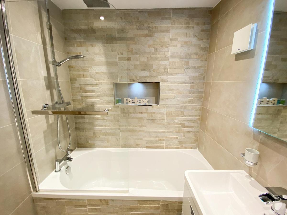 Glasgow 2Bd City Centre Apartment - Free Private Parking ภายนอก รูปภาพ